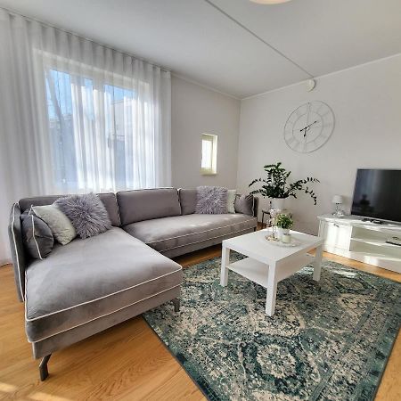 City Center Bright Home Tallinn Ngoại thất bức ảnh