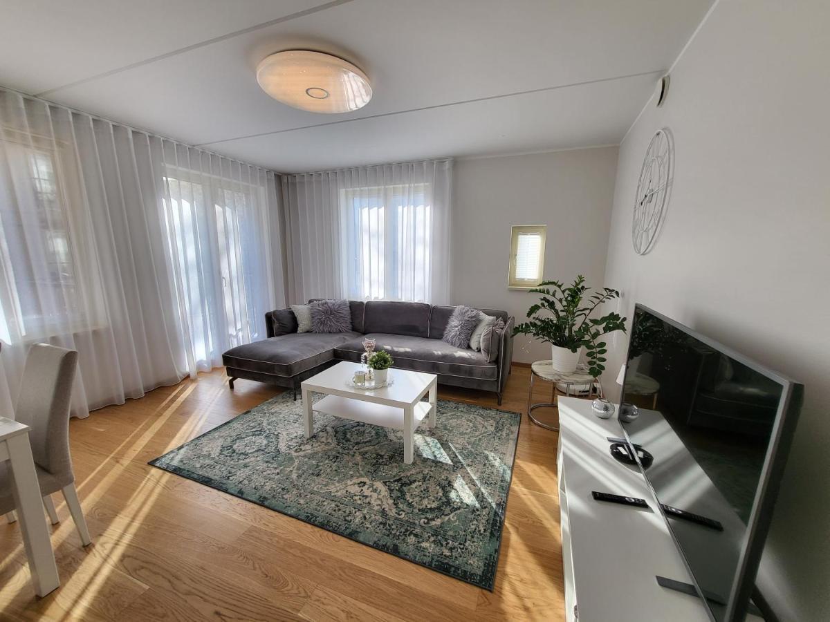 City Center Bright Home Tallinn Ngoại thất bức ảnh